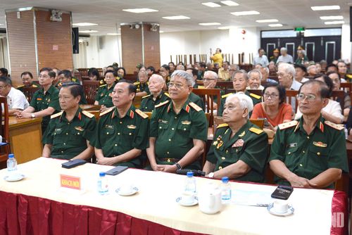  Các tướng lĩnh, cựu chiến binh và đại biểu tham dự họp mặt.