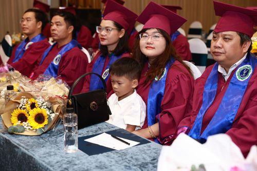 Các tân Thạc sĩ khóa 37 Trường Đại học Luật TPHCM được đào tạo tại Khánh Hòa