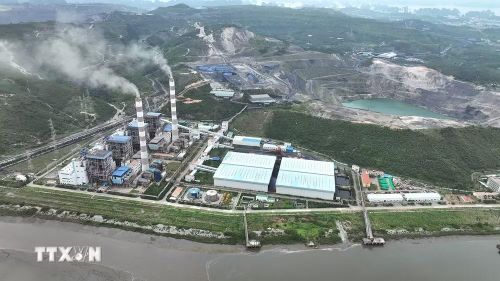 Nhà máy nhiệt điện Quảng Ninh (Tập đoàn Điện lực Việt Nam), phường Cao Xanh, tỉnh Quảng Ninh, (Ảnh: Vũ Sinh/TTXVN)