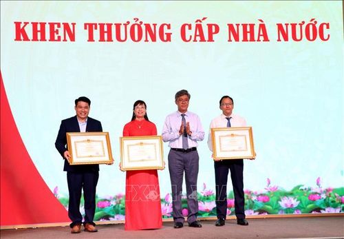 Các cá nhân được khen thưởng cấp Nhà nước.