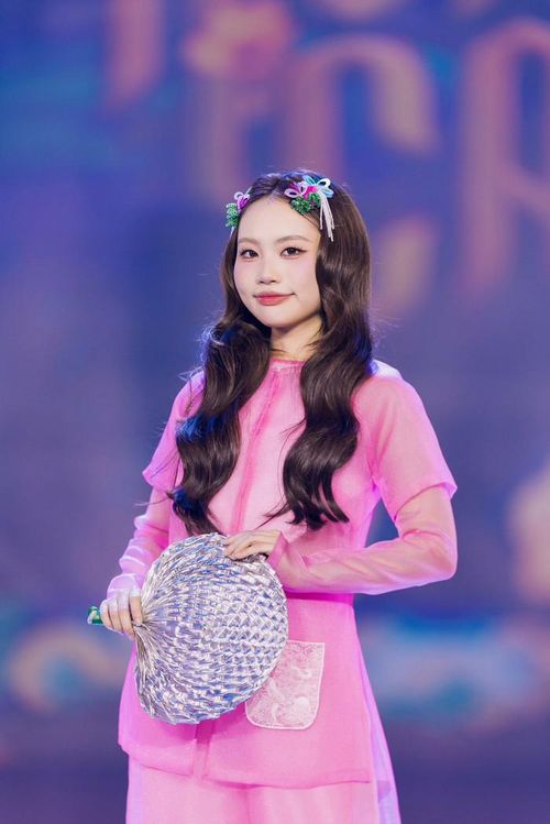 Phương Mỹ Chi cho thấy định hướng đưa văn hóa Việt trở thành một phần quan trọng trong hành trình nghệ thuật.
