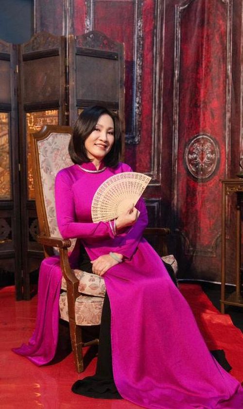 Trước khi sang Mỹ, Hồng Đào đã có vị trí riêng trên sân khấu.
