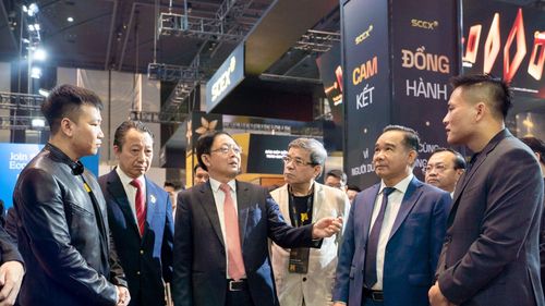 Phó thủ tướng Hồ Quốc Dũng thăm quan Conviction 2026 và gặp gỡ cộng đồng doanh nghiệp. Ảnh: Việt Hưng