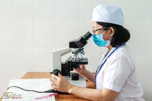 Xét nghiệm. Ảnh: Trần Hữu Cường (chụp tại phường Long Khánh)