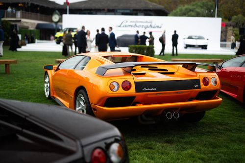  Trong suốt dịp cuối tuần, Lamborghini sẽ chào đón các khách hàng, nhà sưu tập và khách mời VIP đến với Lamborghini Lounge Monterey, không gian độc quyền tọa lạc ngay bên cạnh sân gôn danh tiếng Pebble Beach Golf Links. 