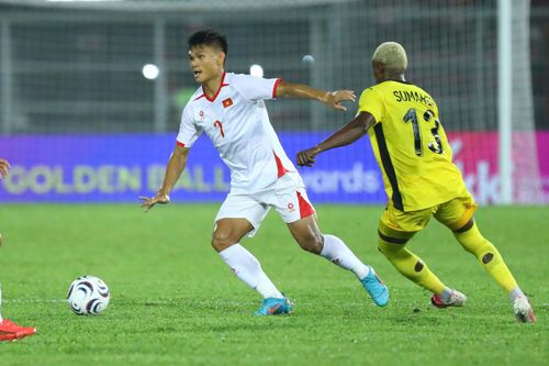 Malaysia gây nhiều khó khăn cho tuyển Việt Nam. Ảnh: Minh Chiến.