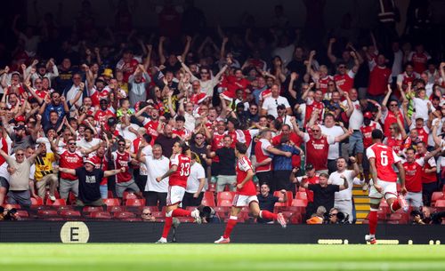 Chiến thắng dễ dàng cho Arsenal.