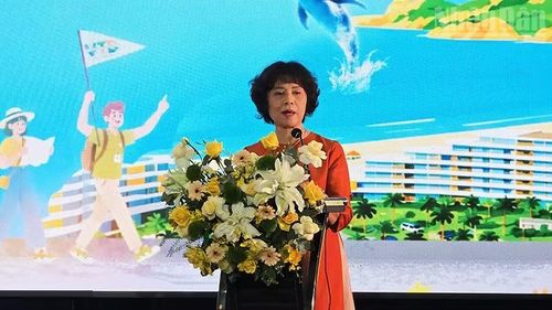 Đồng chí Cao Thị Ngọc Lan phát biểu tại diễn đàn. (Ảnh: PHÚC THẮNG)