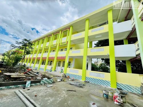 Năm học mới 2026-2027, tại Trường tiểu học Phùng Ngọc Liêm (phường Bạc Liêu) có thêm 15 phòng học vừa được xây dựng. (Ảnh lãnh đạo trường cung cấp)