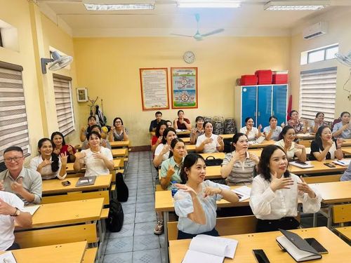 Các buổi tập huấn giúp giáo viên có khả năng vận dụng vào thực tiễn lớp học.