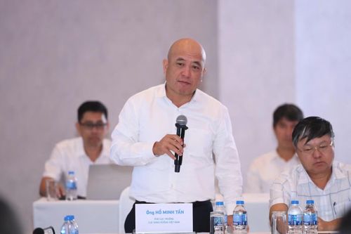 Ông Hồ Minh Tấn - Phó Cục trưởng Cục Hàng không Việt Nam - phát biểu tại hội nghị. Ảnh: ACV.