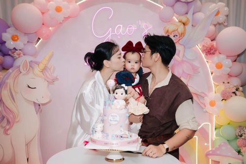 Con gái Ngô Thanh Vân hóa nàng Bạch Tuyết trong ngày sinh nhật.