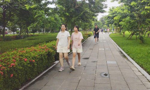 Công viên Hồ điều hòa (phường Võ Cường) có cảnh quan đẹp.
