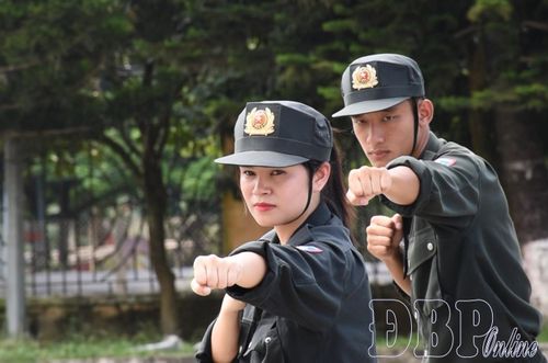 Miệt mài với những bài tập đòi hỏi yêu cầu huấn luyện cường độ cao.