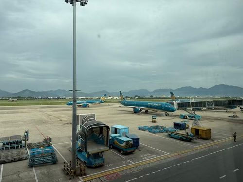  Các hành vi gây ảnh hưởng an toàn bay đều có thể bị xử lý tùy từng mức độ. Ảnh: Phương Vi 