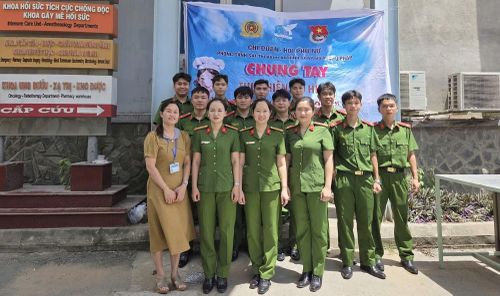 Mô hình “Bếp ăn yêu thương” lan tỏa phong trào “Ba nhất” từ việc làm gần dân nhất.