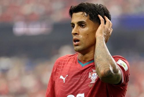 Joao Cancelo sẽ gia nhập Barcelona sau khi chấm dứt hợp đồng với Al Hilal. Hậu vệ người Bồ Đào Nha được nhiều đội bóng để mắt nhưng chỉ muốn đến CLB chủ sân Camp Nou.