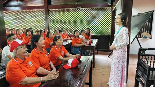 Những câu chuyện về thời gian Bác Hồ từng dạy học và sống tại đây luôn là đề tài mang lại nhiều cảm xúc cho du khách