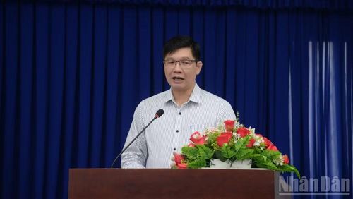 Tiến sĩ Nguyễn Tuấn Khanh, Phó Hiệu trưởng Trường Cán bộ thanh tra phát biểu tại buổi tập huấn.