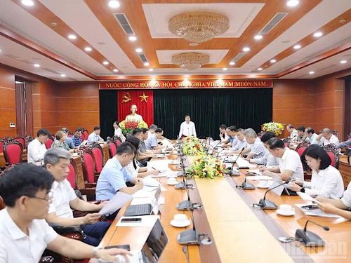 Các đại biểu tham dự hội nghị.