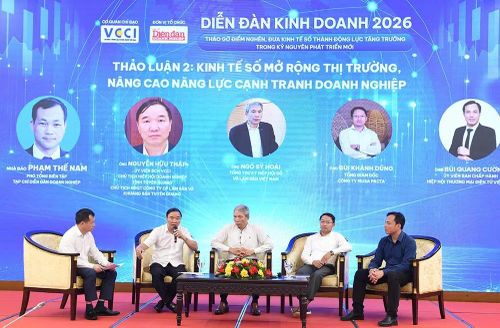Phiên thảo luận trong khuôn khổ diễn đàn.