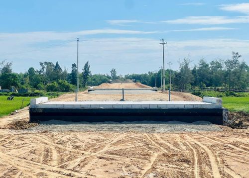 Dự án thành phần 2 thuộc Dự án hoàn thiện đường ven biển 129 Võ Chí Công đang gặp khó khăn về mặt bằng.