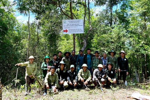 Công tác bảo vệ rừng tại Vườn Quốc gia Tà Đùng nhận được sự quan tâm, ủng hộ của người có uy tín và cộng đồng các dân tộc