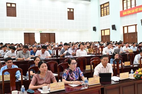 Các đại biểu dự hội nghị