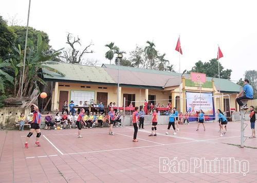 Các đội bóng chuyền nữ giao lưu, góp phần lan tỏa phong trào thể dục thể thao quần chúng.