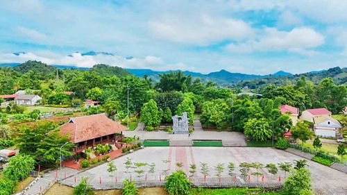 Khu di tích lịch sử cấp quốc gia Nà Tu, xã Cẩm Giàng.
