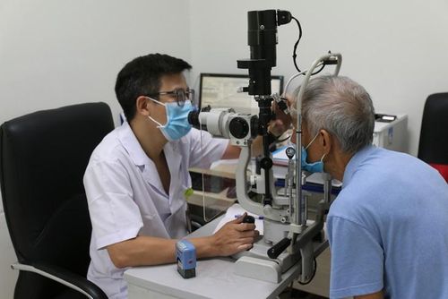 Nếu bị đau mắt đỏ do Adeno virus, người bệnh cần ít nhất ngoài 2 tuần để khỏi hoàn toàn. Ảnh HĐ.