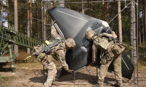 Máy bay không người lái Nyan có sải cánh 2,9 mét và tầm bay 240 km. BAE Systems cho biết đã lần đầu thử nghiệm mẫu UAV này vào mùa hè năm nay.