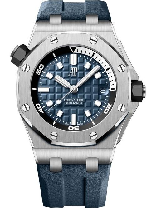Mourinho và chiếc đồng hồ Audemars Piguet Royal Oak Offshore đắt đỏ. Ảnh: Marca/Audemars Piguet.