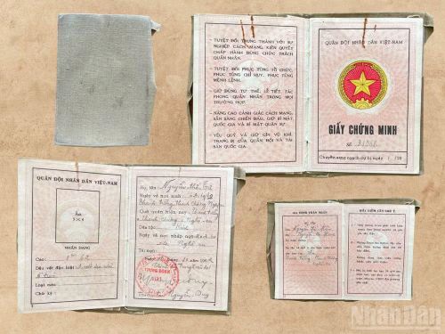 Giấy chứng minh quân nhân số 31066. (Ảnh: Bảo tàng Nghệ An-Xô viết Nghệ Tĩnh)