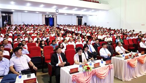 Giáo sư được hỗ trợ 1,2 tỷ đồng nếu đáp ứng các điều kiện theo chính sách thu hút người có tài năng của tỉnh Cà Mau.