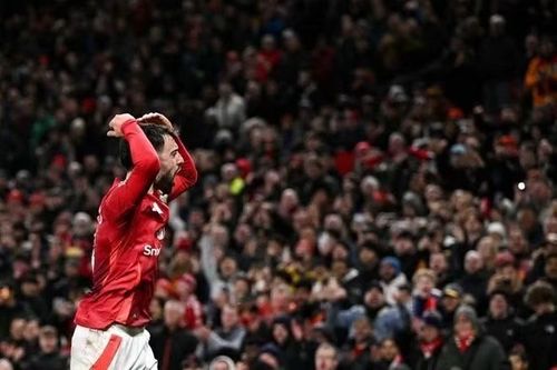 Tuy nhiên, Câu lạc bộ Manchester United kiên quyết không bán đội trưởng, bất kể nhận được lời đề nghị bao nhiêu.