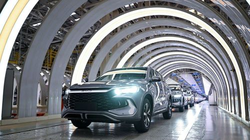Các nhà sản xuất phát triển xe điện thành trung tâm giải trí di động. Ảnh: Tân Hoa Xã