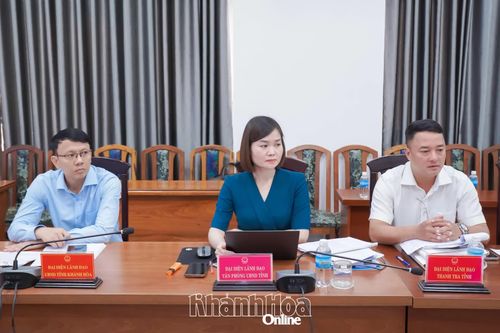 Phó Chủ tịch UBND tỉnh Nguyễn Thanh Hà và lãnh đạo Văn phòng UBND tỉnh, Thanh tra tỉnh tham dự buổi tiếp công dân.