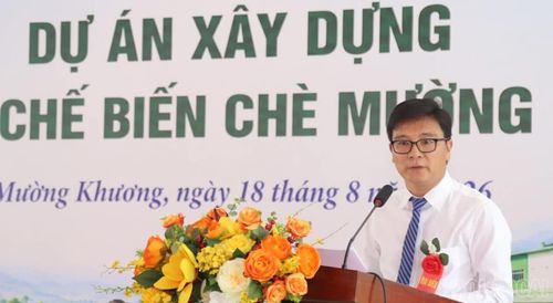 Ông Phạm Đức Trung - Phó Chủ tịch UBND xã Mường Khương phát biểu tại buổi lễ.