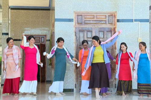 Đội văn nghệ của Chi hội Phụ nữ thôn Lâm Giang, xã Hàm Thuận Bắc thường tập vào thứ bảy hằng tuần, nhằm giữ gìn nét văn hóa của dân tộc Chăm