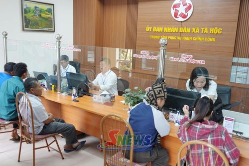 Trung tâm Phục vụ hành chính công xã Tà Hộc đẩy mạnh chuyển đổi số trong thực hiện nhiệm vụ.
