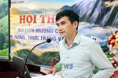 Đại biểu tham luận tại Hội thảo.