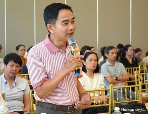 Ông Đỗ Ngọc Cơ, Chủ tịch Hội Lữ hành thành phố nêu kiến nghị tại diễn đàn.