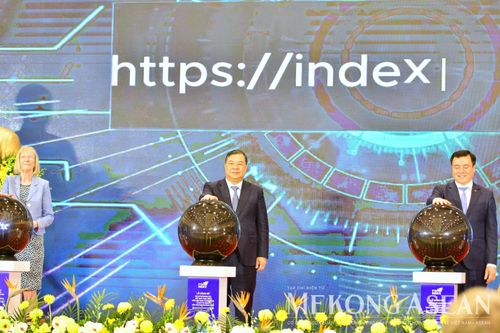 Nghi thức ra mắt trang thông tin điện tử FTA Index. Ảnh: Lê Hồng Nhung - Mekong ASEAN