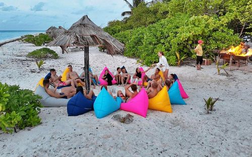 Loại hình du lịch lưu trú tại nhà khách và du lịch đảo địa phương đang gia tăng tại Maldives. Trong ảnh là nhóm khách lưu trú tại nhà khách Mikado thuộc đảo san hô Thaa, cách thủ đô Malé khoảng 220km về phía Nam. Ảnh: tripadvisor