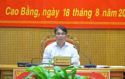 Bí thư Tỉnh ủy Phan Thăng An kết luận hội nghị.