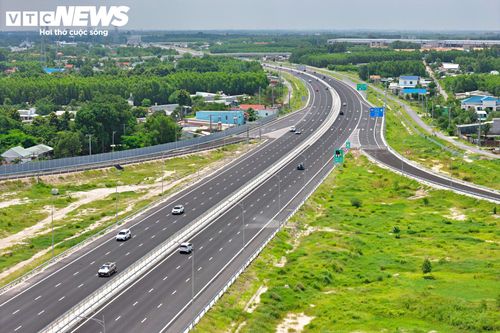 Khi hoàn thành, cao tốc Bến Lức - Long Thành sẽ tạo trục kết nối trực tiếp giữa khu vực Tây Nam Bộ với Đồng Nai, sân bay Long Thành và mạng lưới cao tốc phía Đông. 