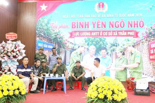 Tiểu phẩm “Bình yên ngõ nhỏ”. Ảnh: PV