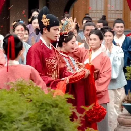 Lăng - Vân giận dỗi không quá 1 tập. Cả hai sẽ sớm thấu hiểu cho nhau, rồi tiếp tục cử hành hôn lễ. Theo trailer phim, Cửu gia còn mặc hỉ phục đi cứu mẹ vợ để bà kịp có mặt tại đám cưới, chúc phúc cho con gái.