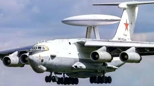 "Việc sử dụng máy bay AWACS A-50U đã ngăn chặn các cuộc tấn công của Ukraine vào những cơ sở công nghiệp quan trọng ở Nga. Kể từ tháng 7/2026, việc triển khai phi đội A-50U đã làm thay đổi tình hình", ấn phẩm L'Indépendant nhắc lại.